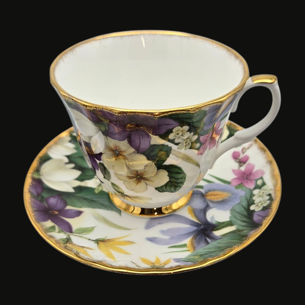 Vintage Duchess Fine Bone China England Floral Teacup & Saucer Set